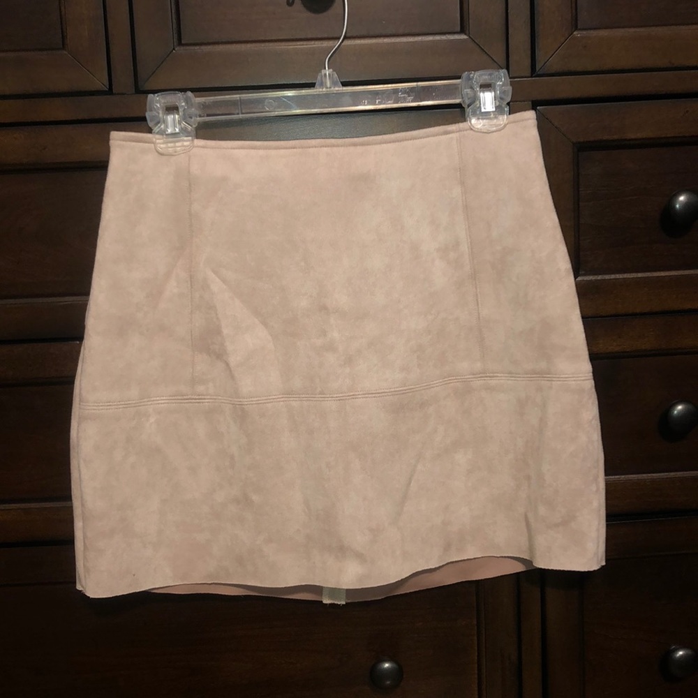 Kendall and Kylie Zip up mini skirt